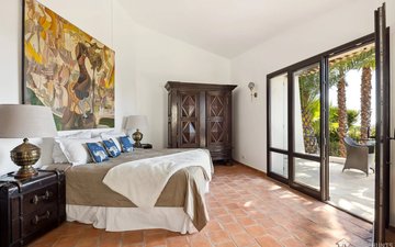 Property slide 10