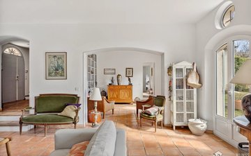 Property slide 7