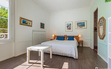 Property slide 10