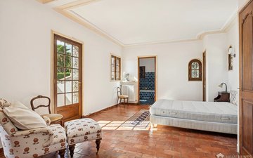Property slide 9