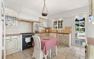 Property slide 10