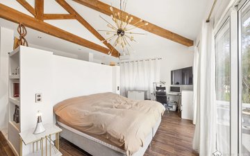 Property slide 10