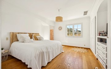 Property slide 5