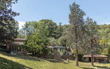 Property slide 7