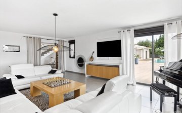 Property slide 4