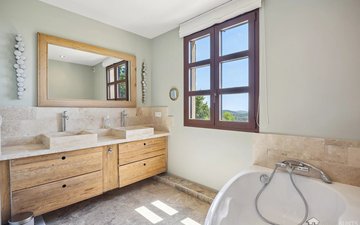 Property slide 10