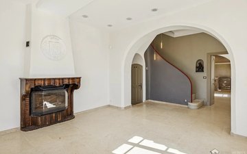 Property slide 11