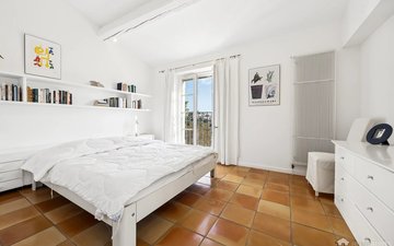 Property slide 8