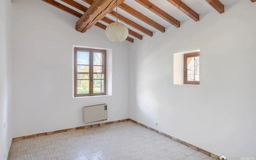 Property slide 14