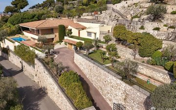 Property slide 10