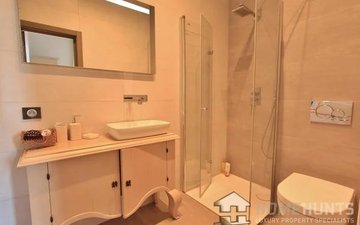 Property slide 10
