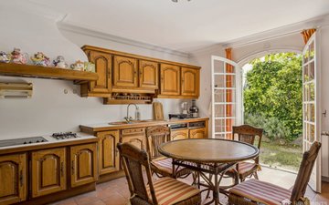 Property slide 16