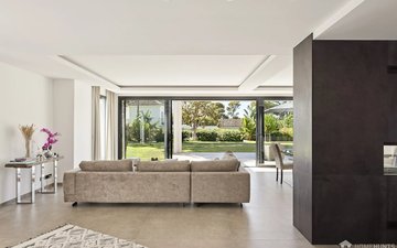 Property slide 10