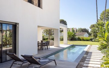 Property slide 18