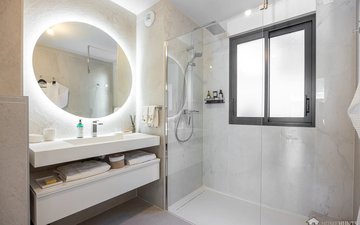 Property slide 10