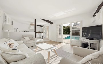 Property slide 10
