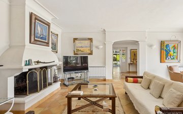 Property slide 4