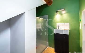 Property slide 16