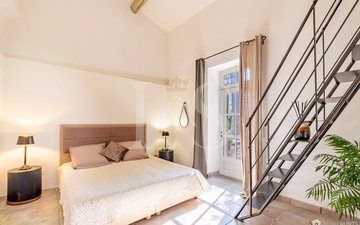 Property slide 18