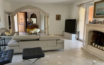 Property slide 6