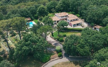 Property slide 17