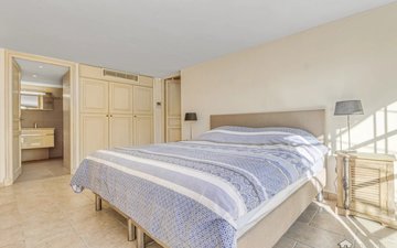 Property slide 8