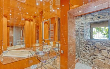 Property slide 17