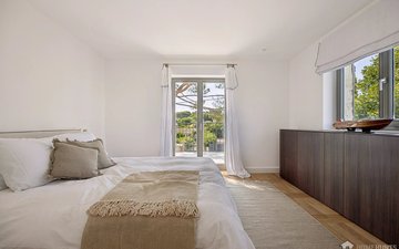 Property slide 10