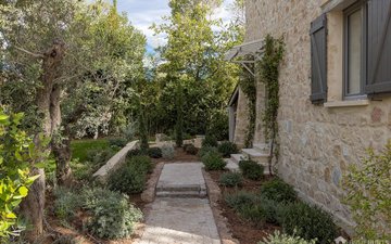 Property slide 18