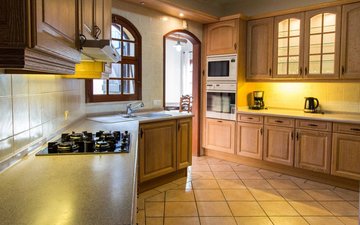 Property slide 32