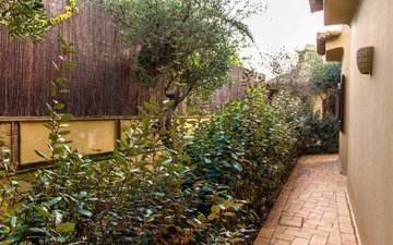 Property slide 16