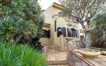 Property slide 15
