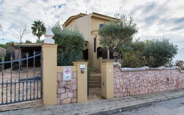 Property slide 71