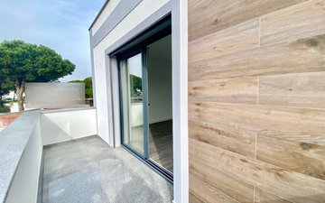 Property slide 18