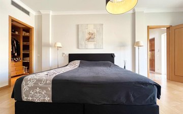 Property slide 24