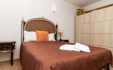 Property slide 46