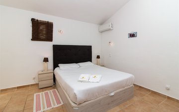 Property slide 28