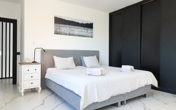 Property slide 31