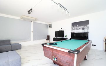 Property slide 58