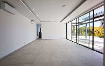 Property slide 31