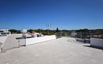 Property slide 39