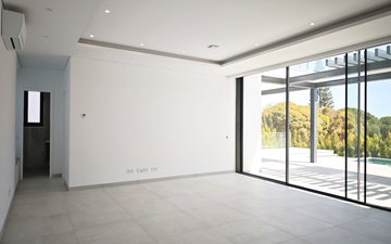Property slide 10