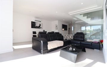 Property slide 16