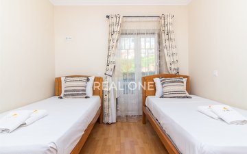 Property slide 16