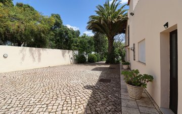 Property slide 10