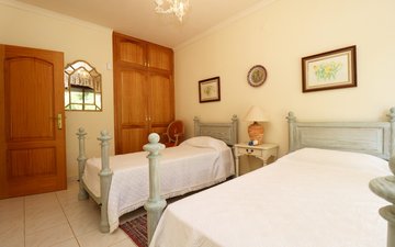 Property slide 42