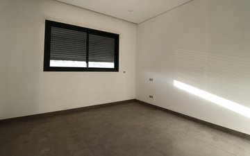 Property slide 74