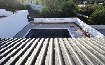 Property slide 80