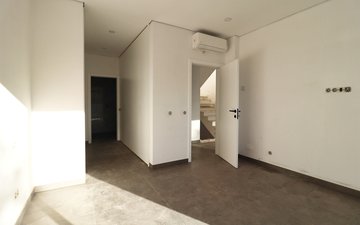 Property slide 67