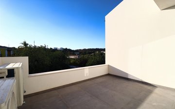 Property slide 78